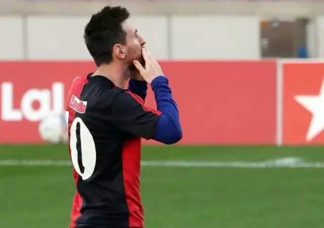 Messi--homenaje