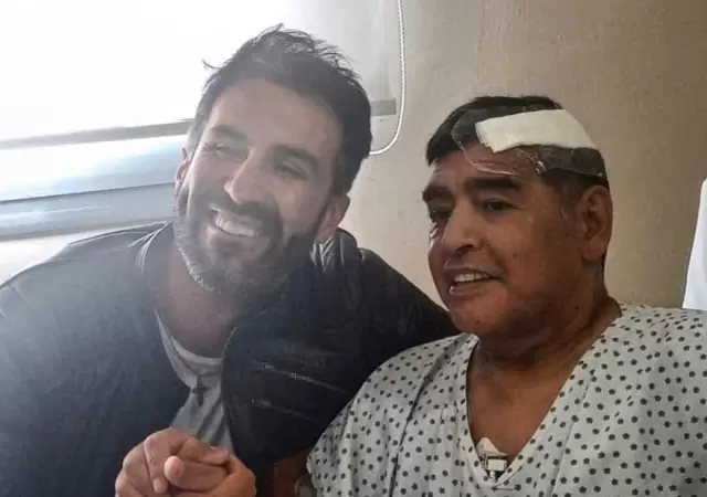 01-12-2020_buenos_aires_diego_maradona_junto
