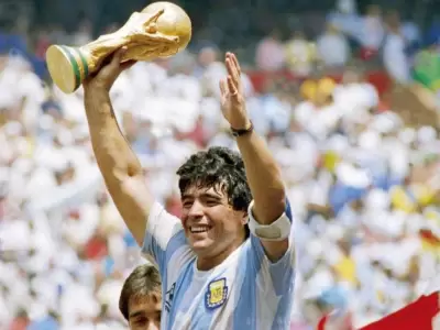 Maradona-3