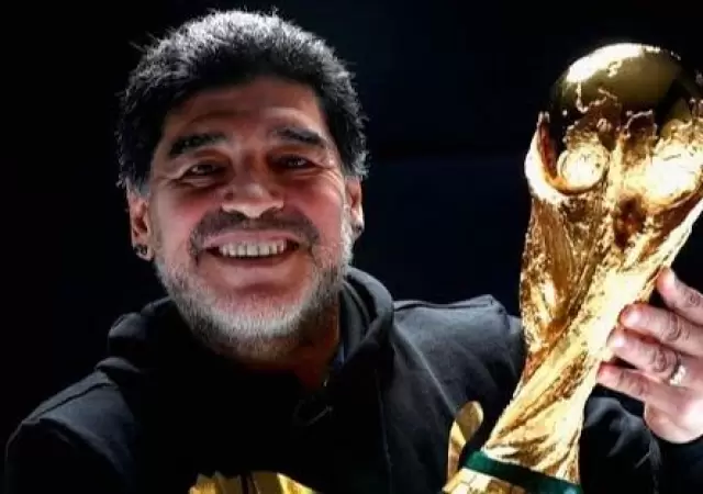 maradona-y-la-copa