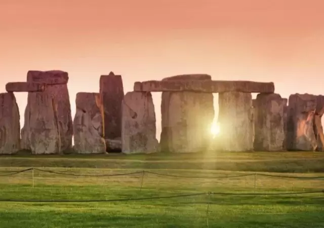 OVNI-Stonehenge