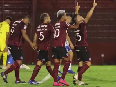 Lanus-Velez1