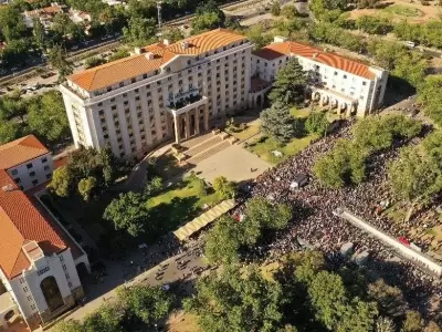 Casa_Gobierno_Mendoza_manifestacio?n