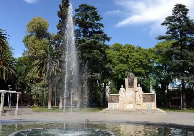 Plaza-Italia