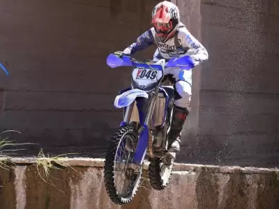 Enduro-Fememod1