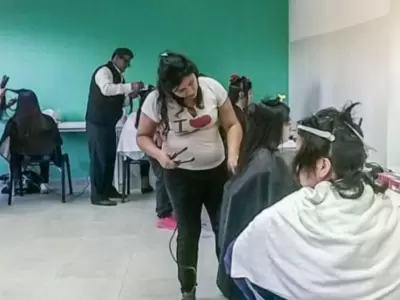 Curso-Peluquer�a-Mendoza