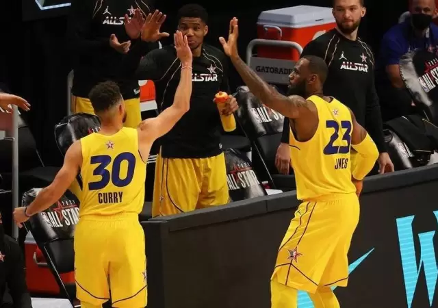 steph-curry-lebron-james-nba_35_0_1130_703