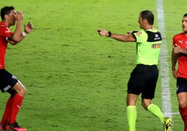 Mauro-Vigliano-Racing-vs-Independiente