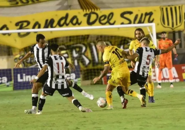 Gimnasia-Mitre2
