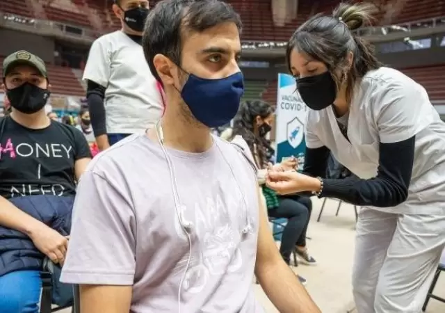 vacunacio?n-coronavirus-mendoza
