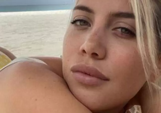 wanda-nara-espejo-bikini-instagram-tatuajes