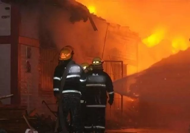 bomberos-fuego-incendio