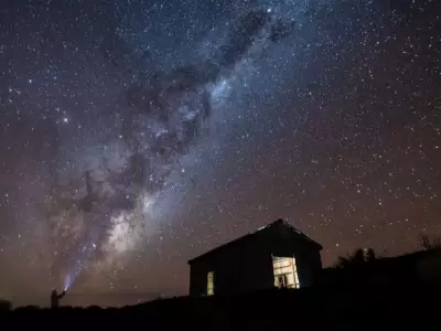 ASTROTURISMO1.PHMat�asSalas-(1)