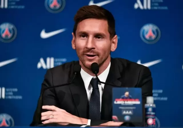 Messi--pars-conferencia