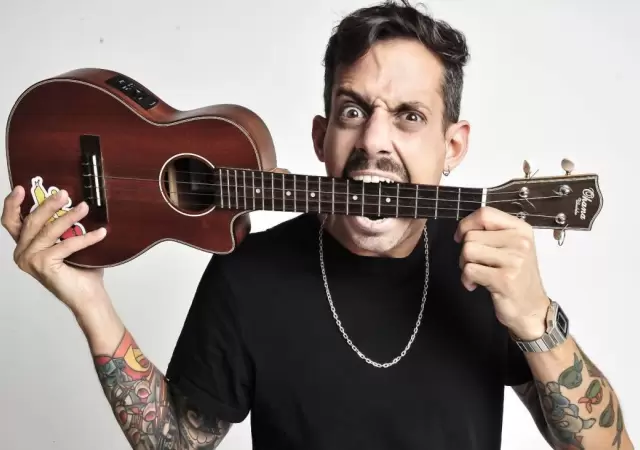 cropped-Uke-1