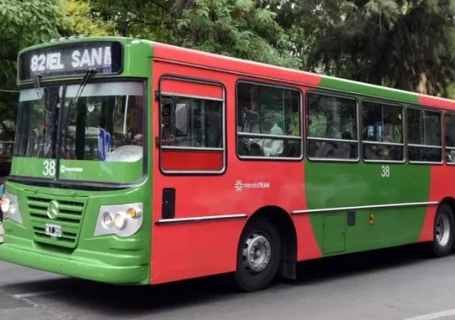E530483C-AC15-42C6-AE49-E329425D52A4