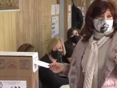 20210912-cristina-kirchner-emitio-su-voto-1229334-730x410
