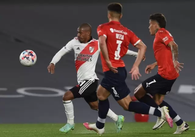 River--rojo