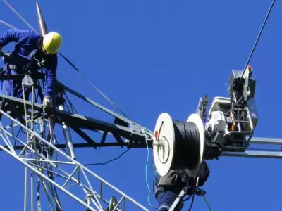 tendido-fibra-optica-enrollada