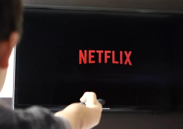 Netflix-Shuffle-Play