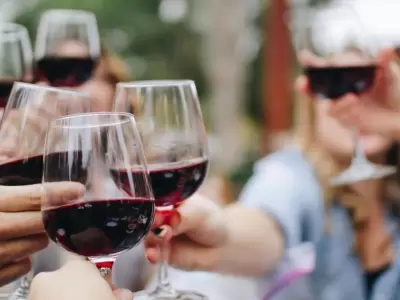 vino_brindis