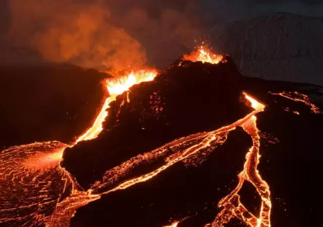 volcanes-erupciones