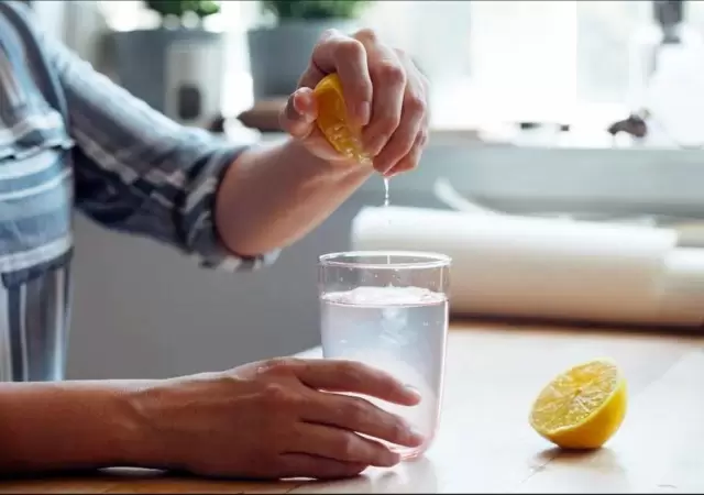 agua-limon
