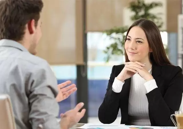 escucha-comunicaci�n-mujer-persona-v�nculo