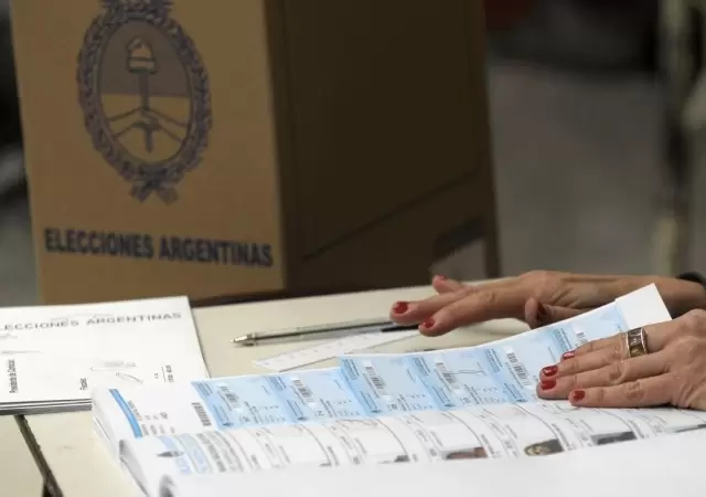 eleciones-argentina-mesa