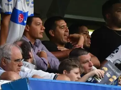 riquelme-en-su-palco-junto___wwHDuBpL_720x0__1