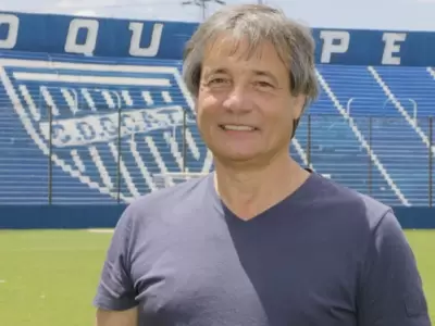 Alejandro Chapini, a horas de la reinauguraci�n del Gambarte.