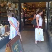 Leve aumento en las ventas navideñas impulsado por promociones y financiamiento