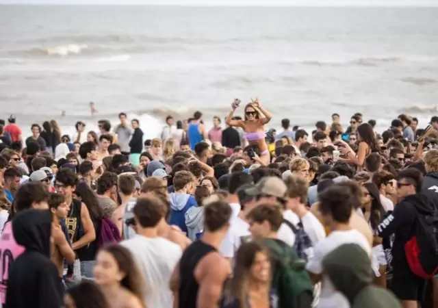 coronavirus-playa-contagios-argentina