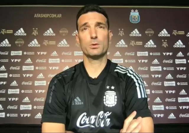 scaloni-conferencia