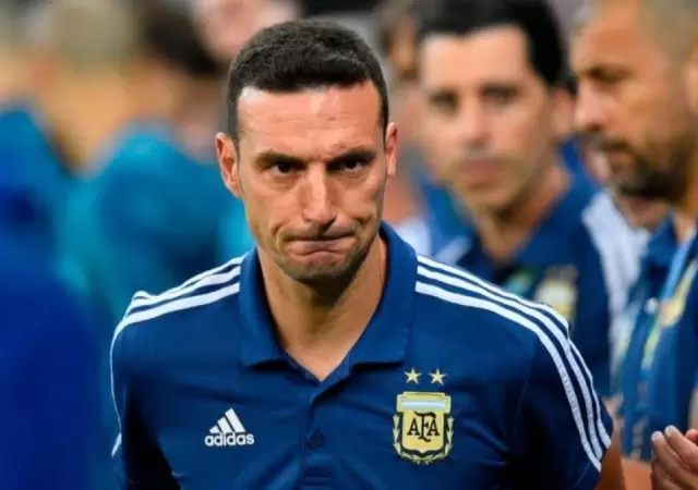 scaloni-enojado1-jpg.