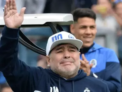 maradonanuevo_dt_de_gimnasia_lp.jpg_1310315604