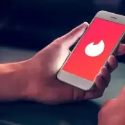 Practic� el arte del coqueteo con el nuevo juego de Tinder y OpenAI