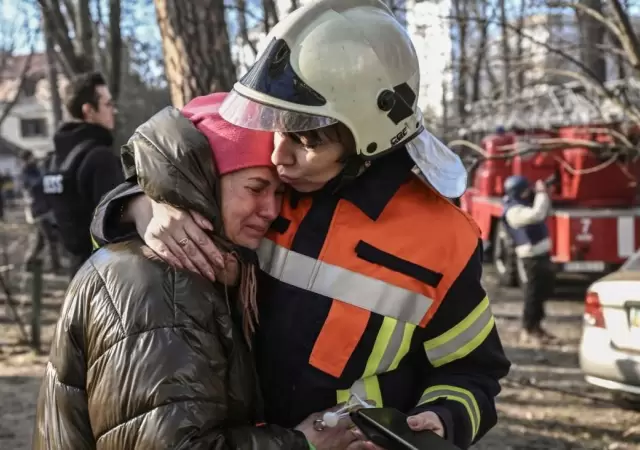 15-03-2022-kiev-un-residente-evacuado-es-jpg.