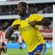 Bombazo en Boca: Luis Advíncula rescindió su contrato y ya tiene nuevo club tras un motivo personal