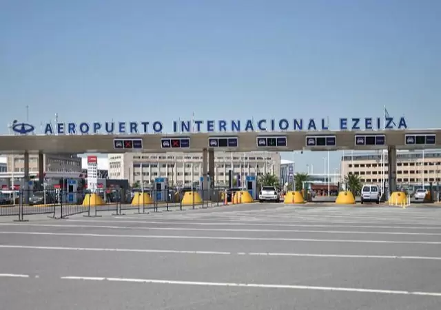 aeropuerto-ezeiza-entrada-png.
