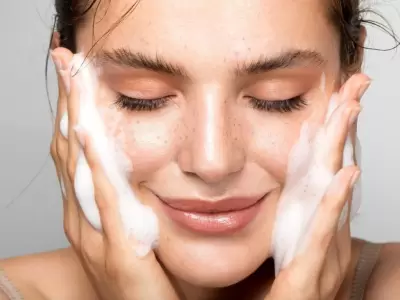 cuidado-de-la-piel--rostro-mujer-jpg.
