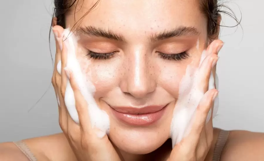 cuidado-de-la-piel--rostro-mujer-jpg.