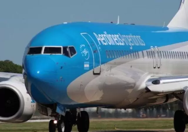 avion-aerolineas-argentinas-empresa-vuelos-viajes-png.