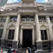 La "supertasa" para frenar el d�lar tiene costo para el fisco, industrias y familias