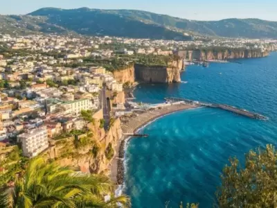 italia-sorrento-bikini-multa-playa-png.