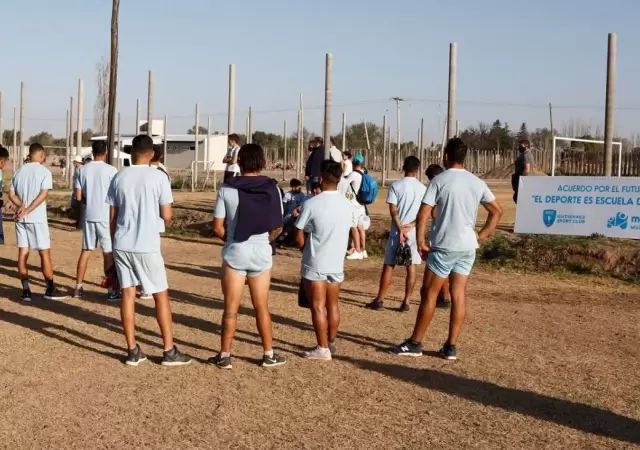 maiou-deportes-jpeg.
