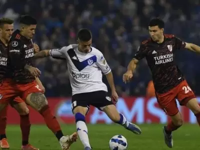 velez1-f18316-jpg.
