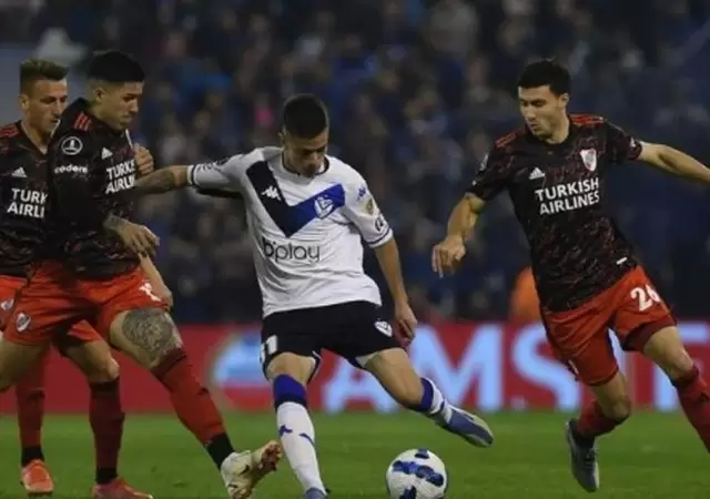 velez1-f18316-jpg.