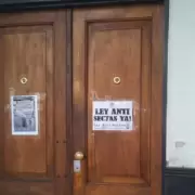 Cuatro integrantes de la secta de Villa Crespo son buscados por Interpol