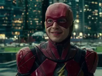 the-flash-ezra-miller-1575016902-jpeg.